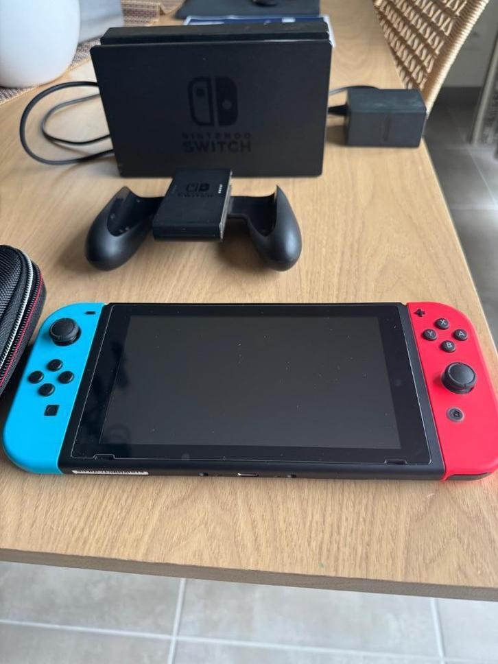 Nintendo Switch, Games en Spelcomputers, Spelcomputers | Nintendo Switch, Zo goed als nieuw, Switch 2019 Upgrade, Ophalen of Verzenden