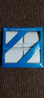 Lot de 4 interrupteurs blancs + plaques de montage. Neufs, Bricolage & Construction, Enlèvement ou Envoi, Neuf, Interrupteur