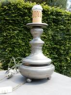 lampe de table, Enlèvement