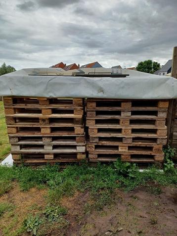Te koop 40 goede europallets beschikbaar voor biedingen