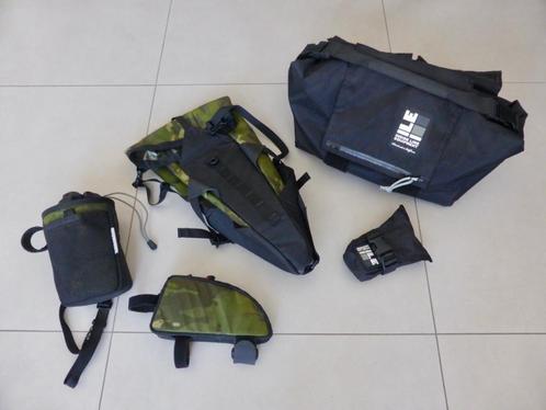 Bikepacking set, Vélos & Vélomoteurs, Accessoires vélo | Sacoches, Comme neuf, Enlèvement ou Envoi