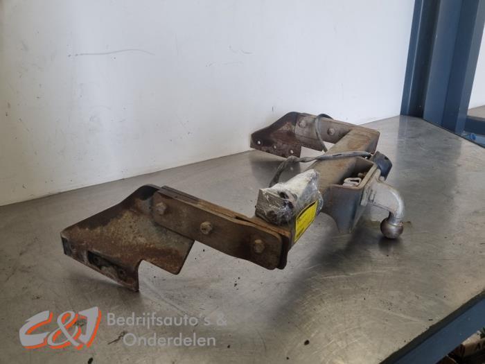 Crochet d'attelage d'un Ford Transit, Autos : Pièces & Accessoires, Suspension & Châssis, Ford, Utilisé, 3 mois de garantie, Enlèvement ou Envoi