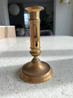 Schuifkandelaar kandelaar, Enlèvement