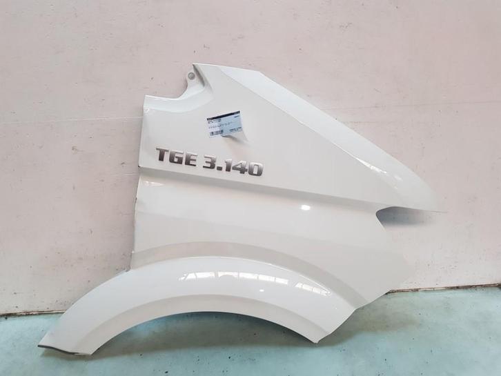 SPATBORD RECHTS VOOR MAN TGE (|7C0821106B|), Auto-onderdelen, Carrosserie, Spatbord, Overige automerken, Voor, Rechts, Gebruikt