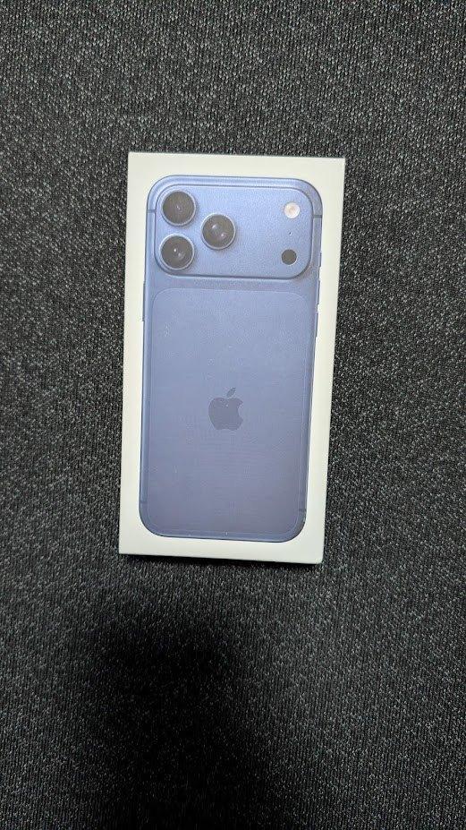 Iphone 17 Pro Max , Deep Blauw 512GB Nieuw, Télécoms, Téléphonie mobile | Apple iPhone, Neuf, 512 GB, Bleu, Enlèvement