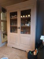 Vitrine kast, Ophalen