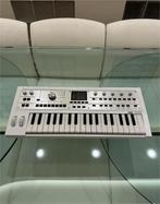 korg microkorg 2, Korg, Enlèvement ou Envoi, Autres nombres, Avec valise ou flightcase
