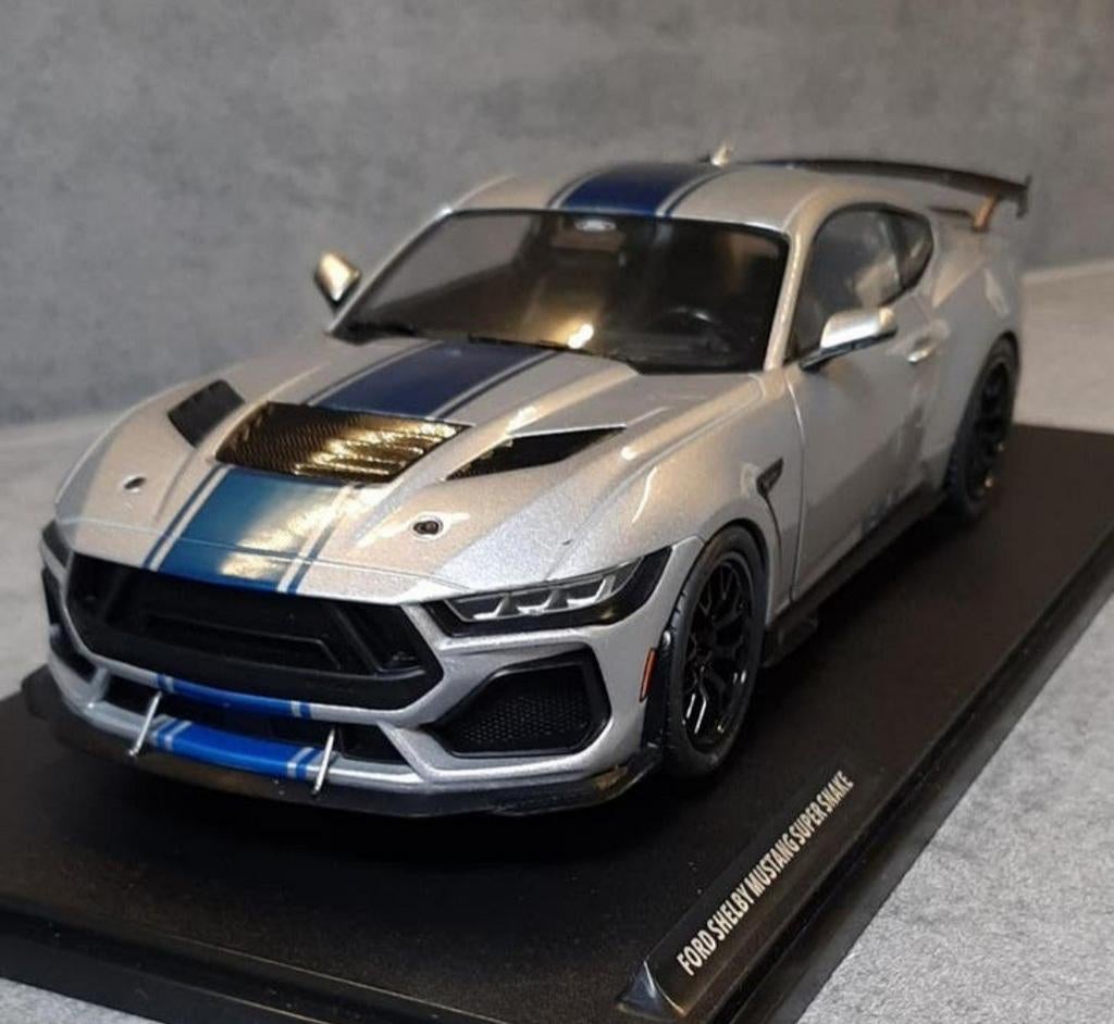 1:18/Ford Mustang Shelby Super Snake/2025/Nieuw, Hobby en Vrije tijd, Modelauto's | 1:18, Ophalen of Verzenden, Nieuw, Auto, Solido