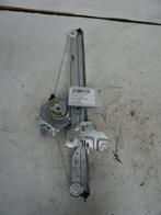VITRE MECANISME AVANT GAUCHE Dacia Duster (HS) (807210751R), Utilisé, Dacia