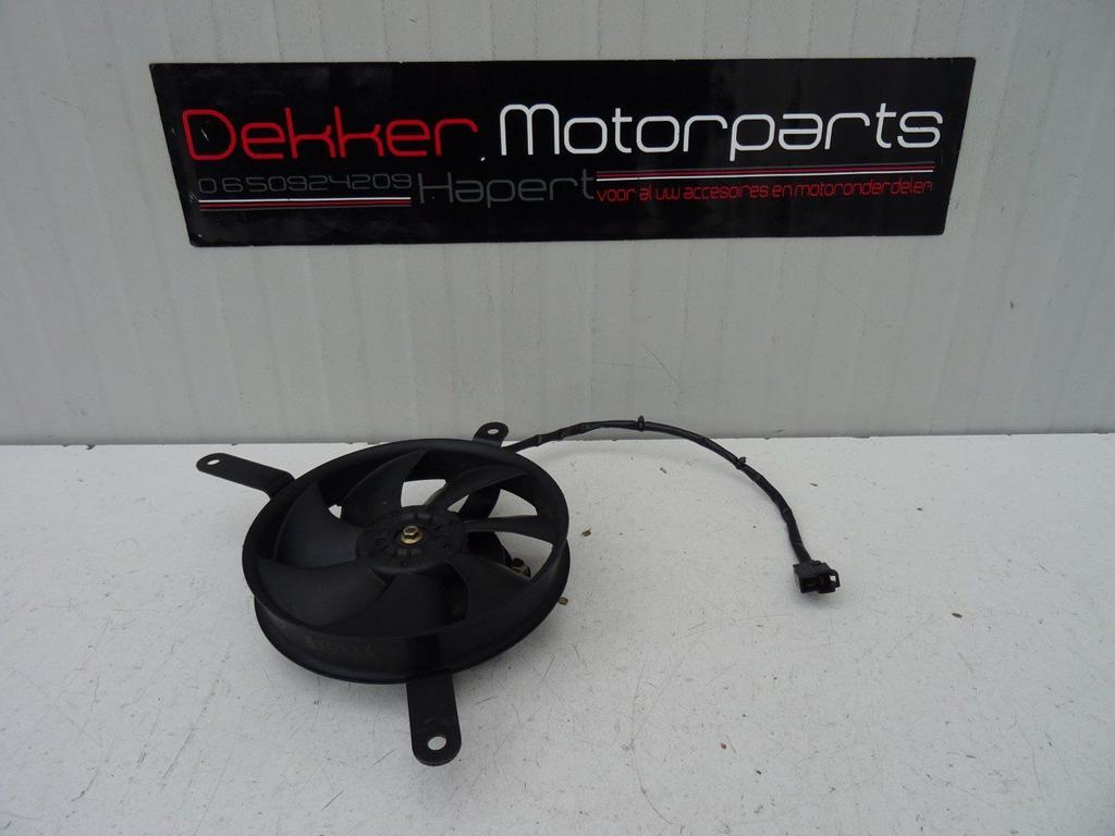 Koelvin / Ventilator / Blower Yamaha YZF R6 2003-2004 RJ05, Enlèvement ou Envoi, -, -, -