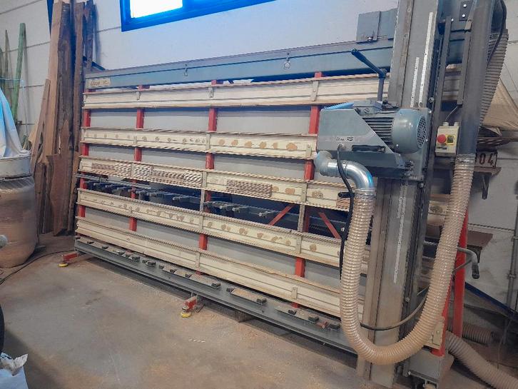 Verticale paneelzaag Wandpaneelzaag, Zakelijke goederen, Machines en Bouw | Houtbewerking, Ophalen