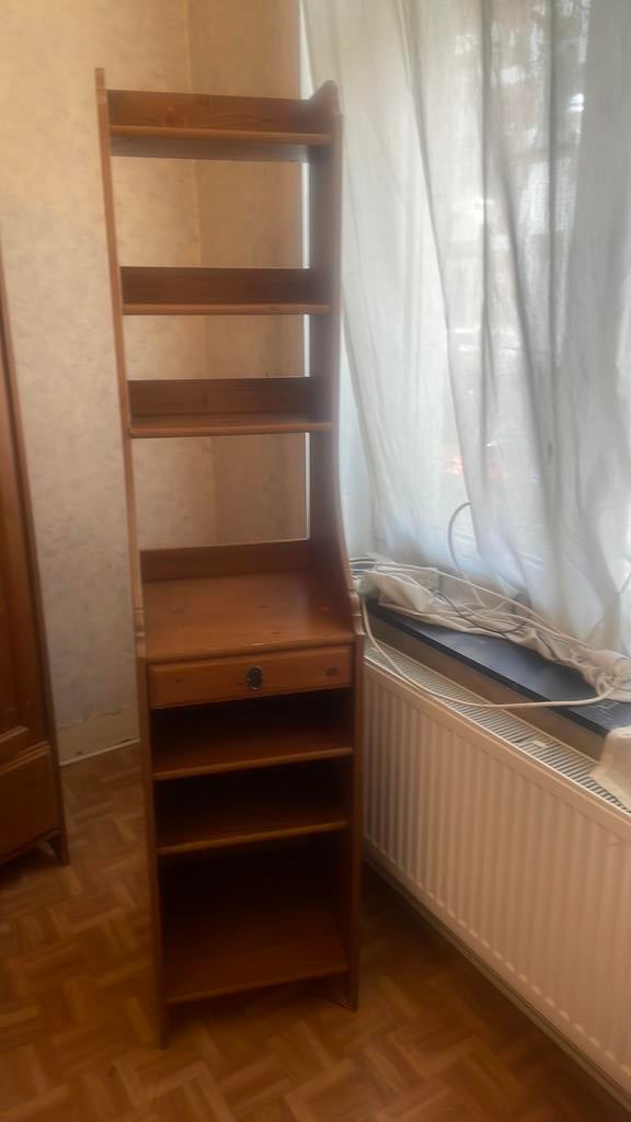 Étagères, 25 à 50 cm, Utilisé, Avec tablette(s), 150 à 200 cm