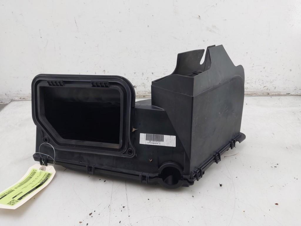 BOITIER FILTRE À AIR 718 Boxster (982) (|99157207201|), Porsche Deutschland GmbH, Porscheplatz 1
70435  Stuttgart, DE, Porsche