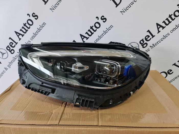 Phare gauche d'un Mercedes C-Klasse, Autos : Pièces & Accessoires, Éclairage, Mercedes-Benz, Utilisé, 3 mois de garantie, Enlèvement ou Envoi