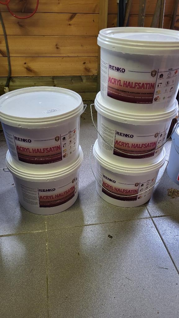 Verf & plamuur partij (Renko, Trimetal) – €430, Doe-het-zelf en Bouw, Verf, Beits en Lak, Nieuw, Verf, 10 tot 15 liter, Beige