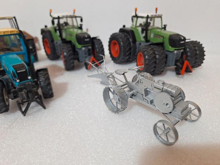 Lot fendt trekkers, Hobby en Vrije tijd, Modelauto's | 1:32, Ophalen