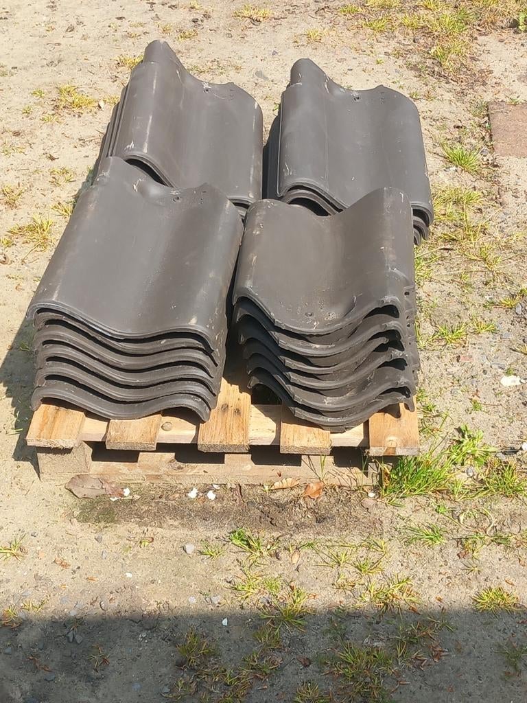 Dakpannen oude Pottelbergse- look, Enlèvement, Noir, Tuiles