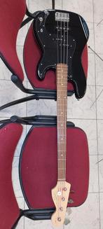 Squier by Fender P/J bas., Musique & Instruments, Instruments à corde | Guitares | Basses, Enlèvement