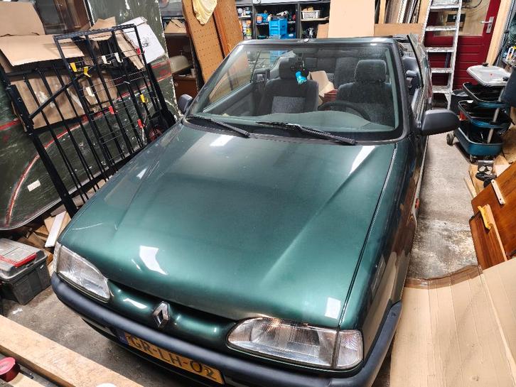 Renault 19 cabrio, Auto's, Oldtimers, Particulier, Renault, Benzine, Cabriolet, 2 deurs, Handgeschakeld, Groen, Grijs, Stof, Ophalen