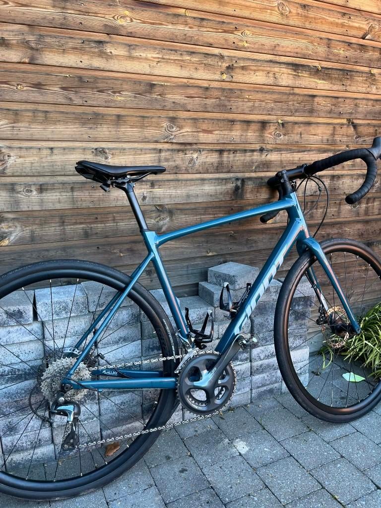 Giant contend AR, Enlèvement, Giant