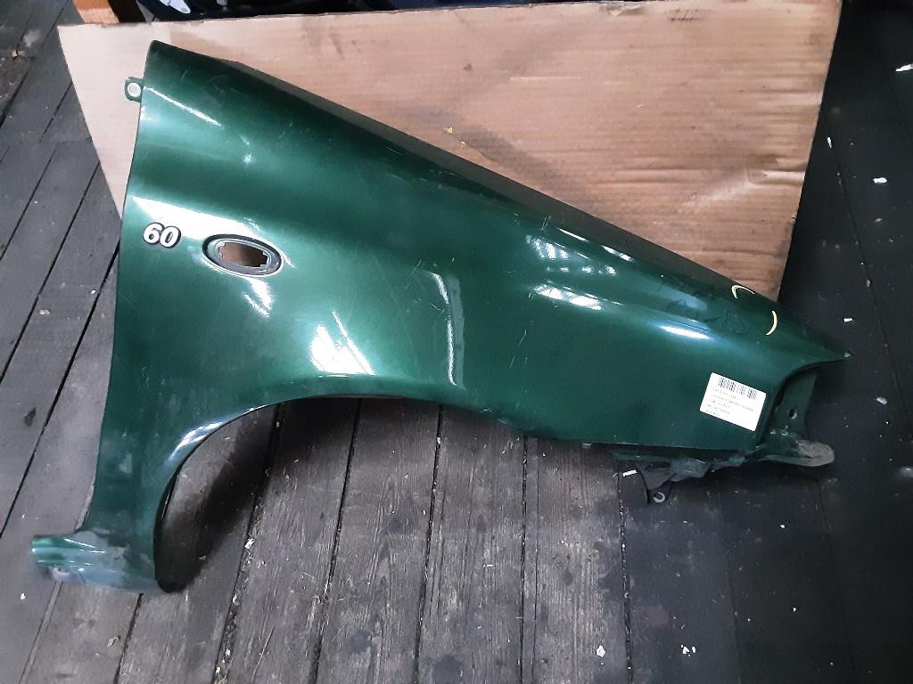 AILE AVANT GAUCHE Fiat Punto I (176) (01-1993/12-2000), Autos : Pièces & Accessoires, Gauche, Garde-boue, Mevr. I. Hauben, Utilisé