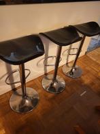 Chaises hautes (lot de 3), 3 tabourets, Métal, Utilisé, 60 à 90 cm