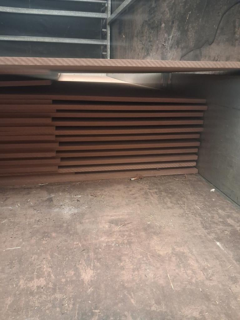 Nouveaux panneaux MDF, Enlèvement