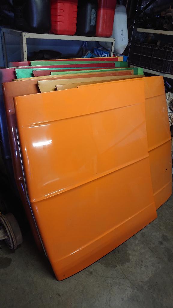 De nombreuses pièces en tôle de l'Opel Kadett C, Autos : Pièces & Accessoires, Carrosserie & Tôlerie, Porte, Opel, Avant, Utilisé