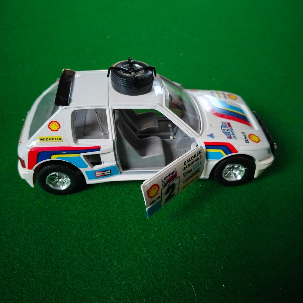 Peugeot 205 Turbo burago, Envoi, Burago