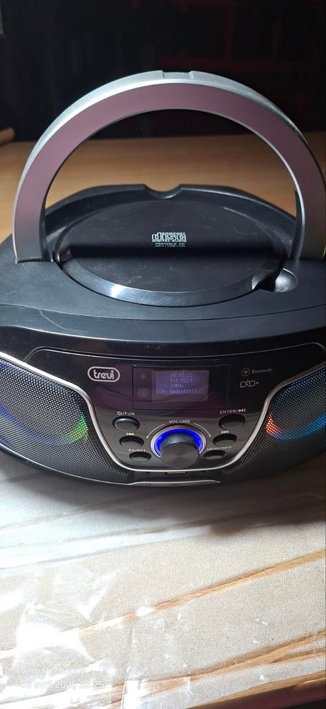 Radio met kleuren-led, Ophalen of Verzenden