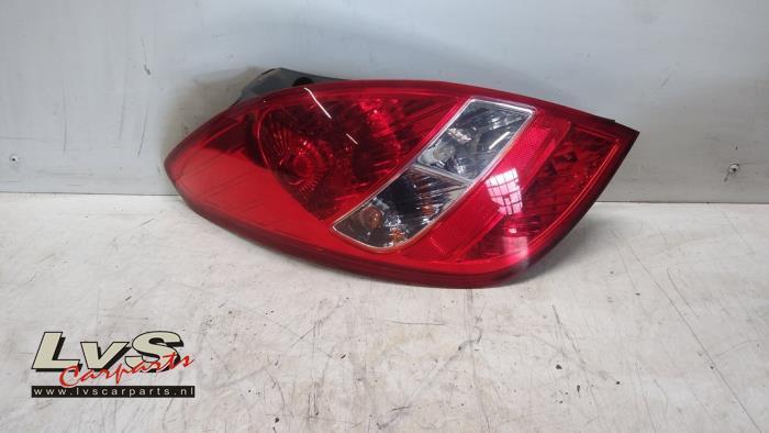 Feu arrière gauche d'un Hyundai I20, -, 3 mois de garantie, Utilisé, Hyundai