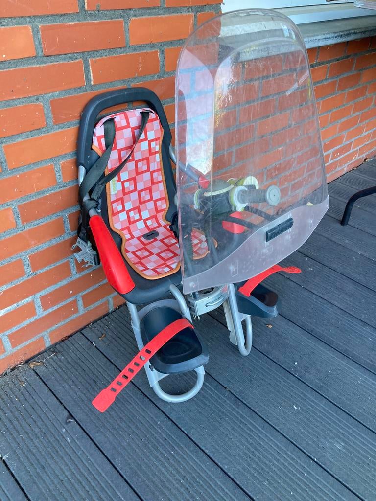 Siège de vélo avant avec pare-brise, marque Qibbel, Siège avant, 0 à 18 kg, Repose-pieds, Comme neuf