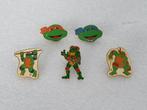 Lot van 5 vintage Teenage Mutant Ninja Turtles pins, Enlèvement ou Envoi, Utilisé, Figurine, Insigne ou Pin's