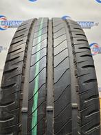 4x Michelin Agilis 3 (DEMO) 215/65 R16C 106/104T 215/65/16C, Auto-onderdelen, Banden en Velgen, -, Ophalen of Verzenden, Band(en)