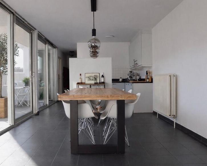 Eetkamer stoelen, Huis en Inrichting, Stoelen, Gebruikt, Vijf, Zes of meer stoelen, Kunststof, Metaal, Wit, Ophalen