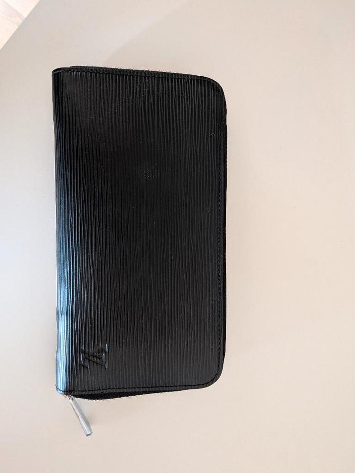 Louis Vuitton Zippy Wallet (Authentiek), Handtassen en Accessoires, Portemonnees, Zo goed als nieuw, Overige merken, Zwart, Leder