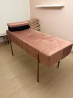 Behandelbank Velvet  PE Cosmetics, Services & Professionnels, Manucure | Autre, Maquillage