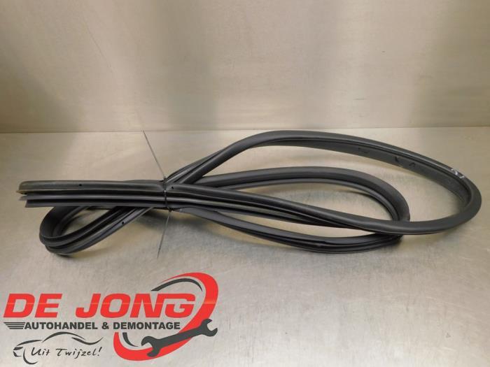 Portierrubber 4Deurs rechts-voor van een Opel Karl, Gebruikt, -, -, Opel