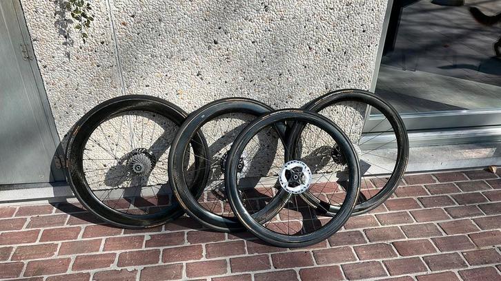 2 sets fulcrum - ceramisch gelagerde wielsets, Sports & Fitness, Cyclisme, Comme neuf, Enlèvement