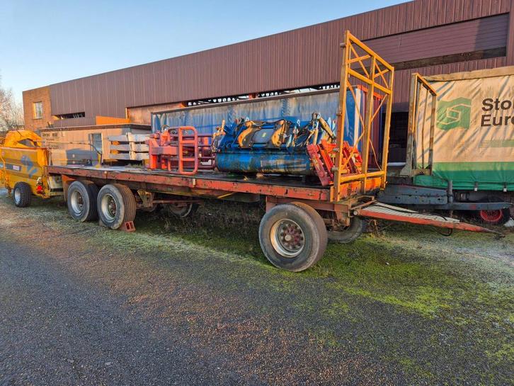 Plateau à paille 3 essieux, Articles professionnels, Agriculture | Aliments pour bétail, Enlèvement