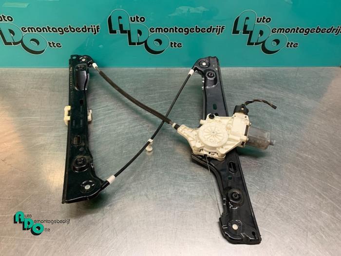 Ruitmechaniek 4Deurs links-voor van een BMW 3-Serie (3-Serie, Auto-onderdelen, Ruiten en Toebehoren, BMW, Gebruikt, 3 maanden garantie