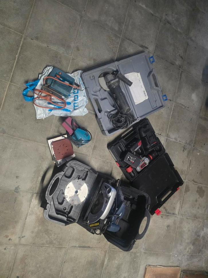 5x outillage électricité belle etat, Bricolage & Construction, Boîtes à outils, Enlèvement