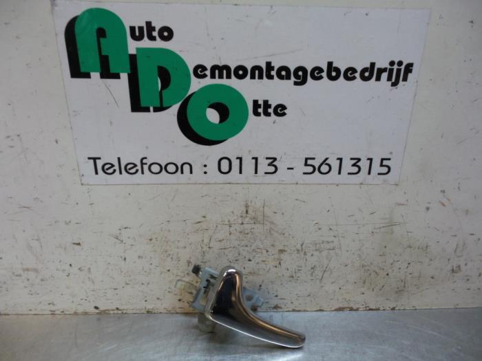 Portiergreep 4Deurs links-achter van een Volvo S40/V40, Auto-onderdelen, Carrosserie, Volvo, Gebruikt, Ophalen of Verzenden