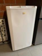 Diepvriezer beko 4 bakken en ijsblokjeslade, Elektronische apparatuur, Ophalen, Zo goed als nieuw