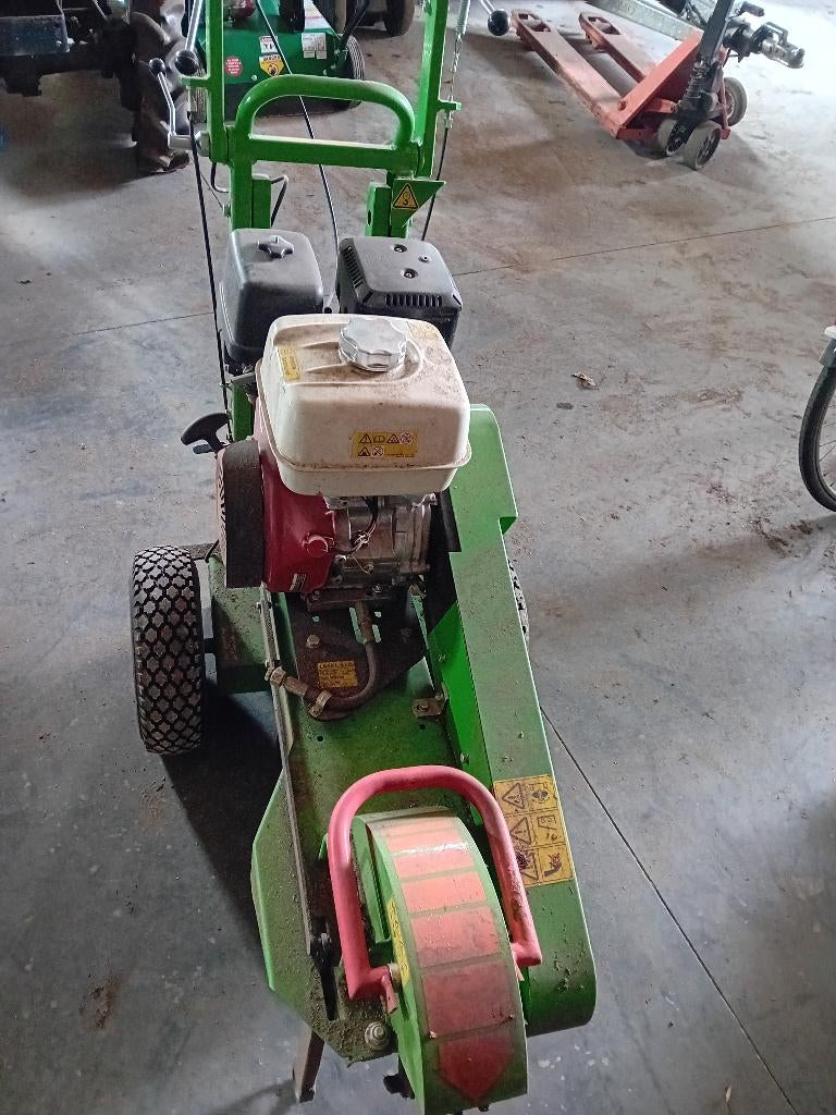 Stronkenfrees te huur, Ophalen, Zo goed als nieuw, Overige soorten