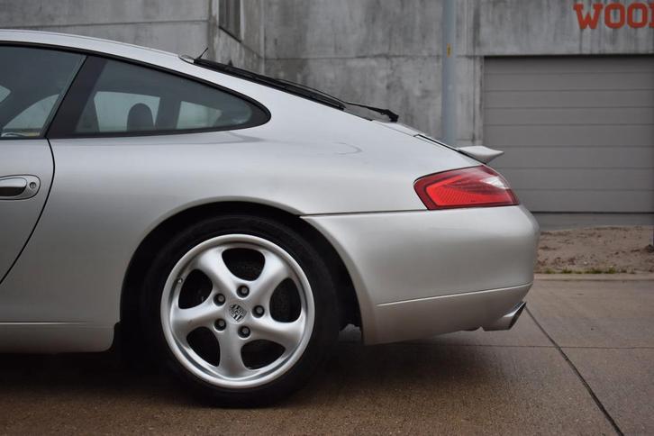 Porsche 996 carrera, Auto's, Porsche, Bedrijf, Airbags, Airconditioning, Alarm, Benzine, Euro 2, Coupé, 2 deurs, Automaat, Zilver of Grijs