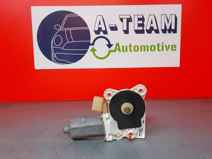 MOTEUR LEVE VITRE ELECTRIQUE E (W211) (A2118203042), Autos : Pièces & Accessoires, Carrosserie & Tôlerie, Mercedes-Benz, Utilisé