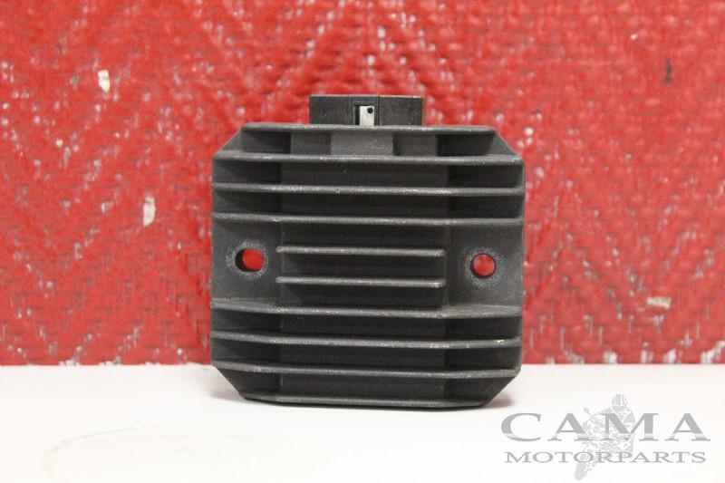 REGULATEUR DE TENSION FZS 600 Fazer 1998-2001 (FZS600), Motos, Pièces | Yamaha, Utilisé