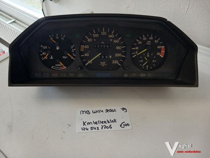 MB W124 sedan Km tellerklok 1245427706 '89, Auto-onderdelen, Dashboard en Schakelaars, Gebruikt, Ophalen of Verzenden