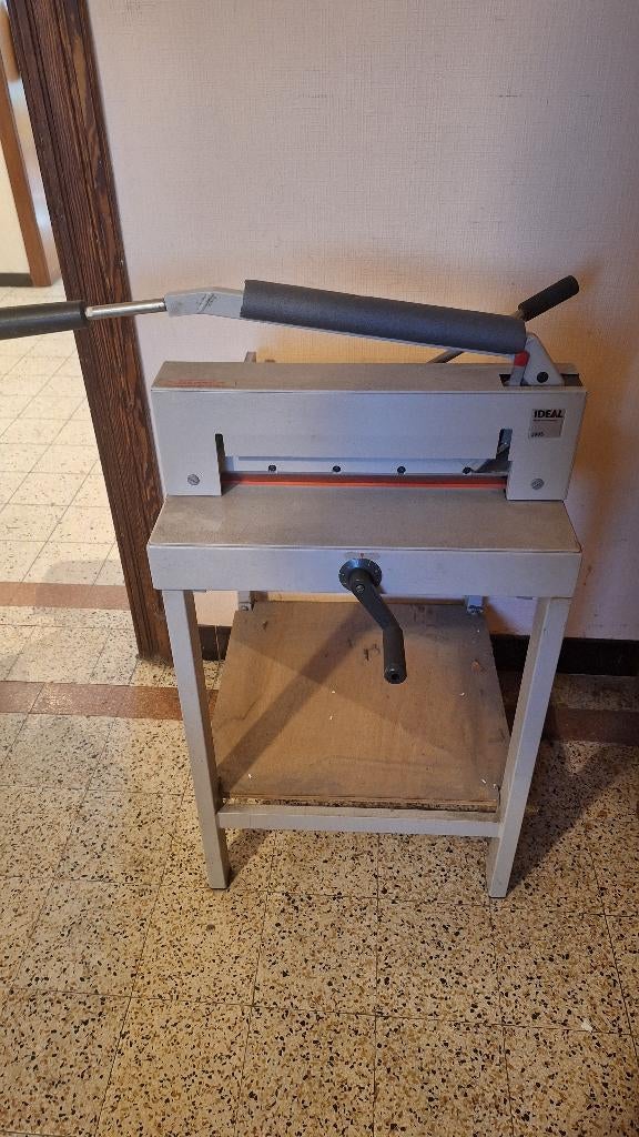 Rogneuse massicot de bureau IDEAL 3905, Diversen, Bureau-accessoires, Zo goed als nieuw, Ophalen